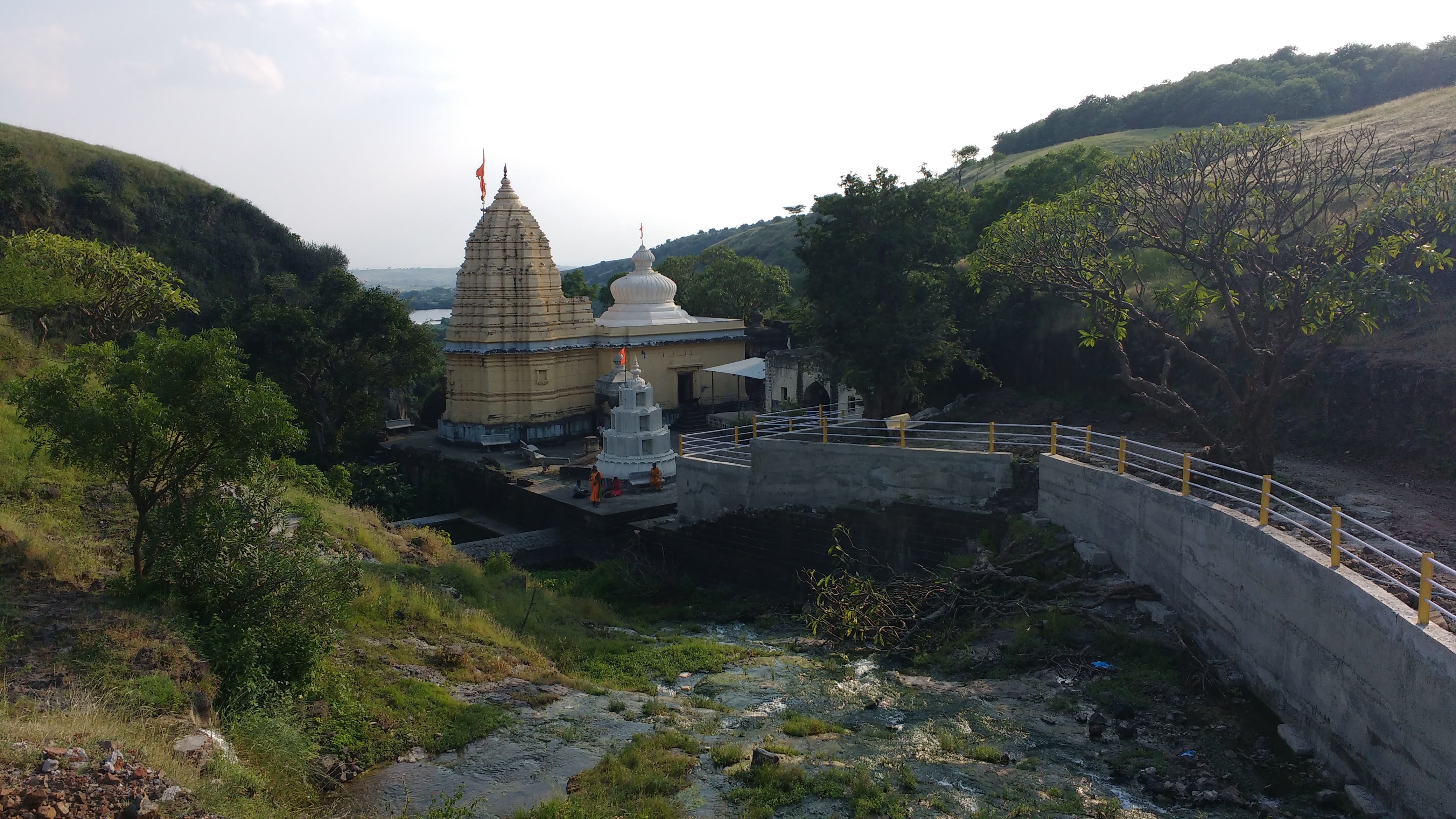 SiddheShwar Mandir, Parner Near Jamgaon Fort
